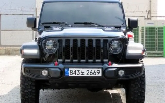 인천중고차사는법 글래디에이터 3.6 루비콘 4WD 매물 사진 7 - 2024/05 65,048km