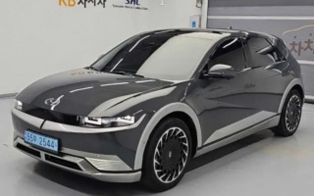인천중고차사는법 아이오닉 5 롱 레인지 4WD 매물 사진 7 - 2024/06 53,658km